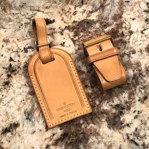 ‼️FLASH SALE‼️ Louis Vuitton Luggage Tag & Poignet